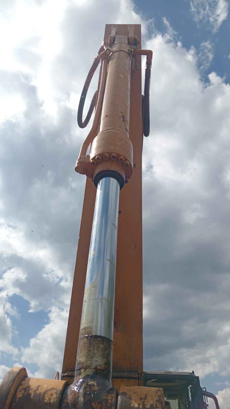 Inspección de cilindro hidráulico
